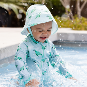 How to Pack for the Perfect Pool Day