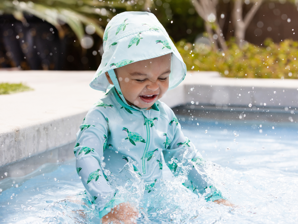 How to Pack for the Perfect Pool Day