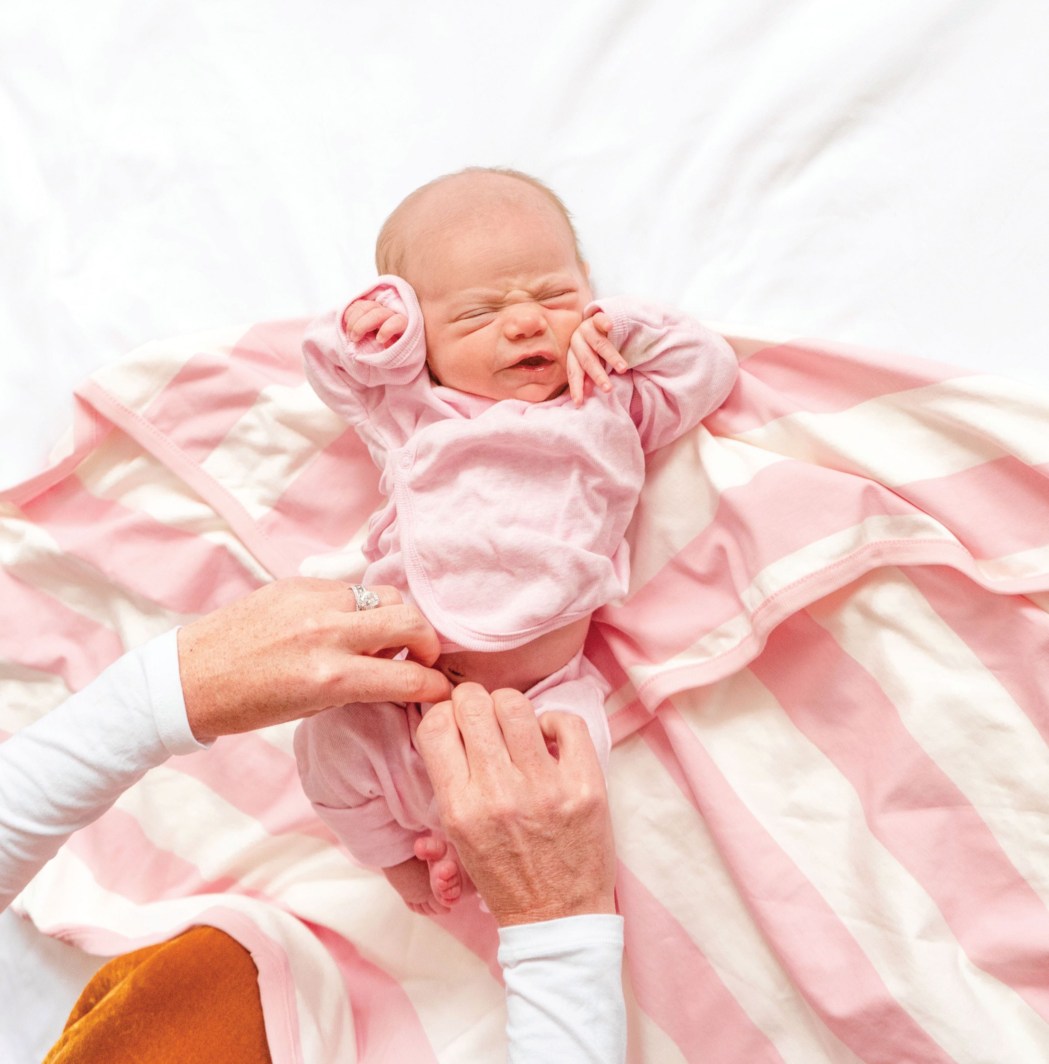 When to Stop Swaddling Baby