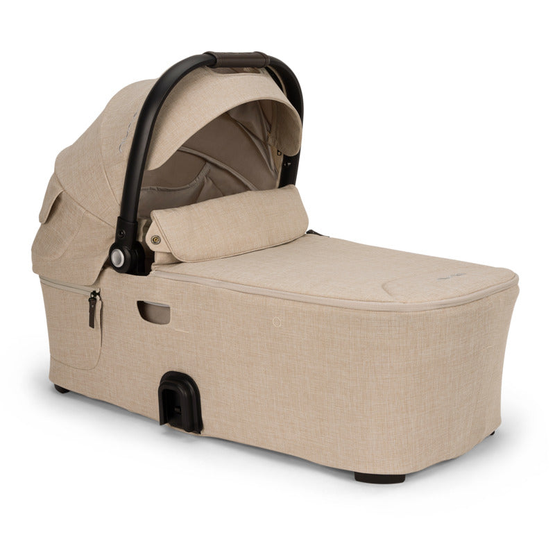 Nuna Demi Next Bassinet + Stand Biscotti