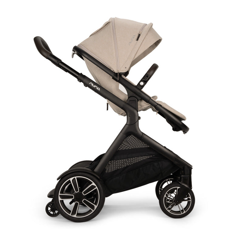 Nuna DEMI Next + Rider Board in Biscotti