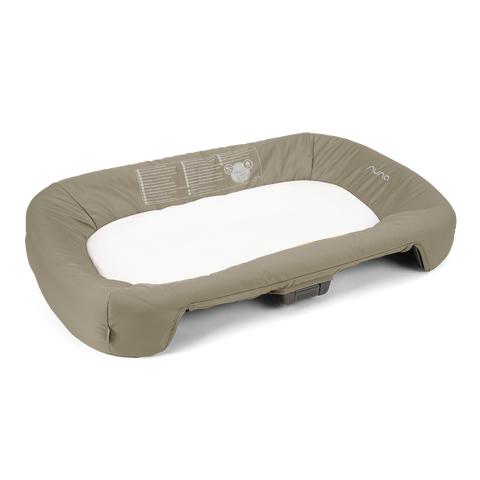 Nuna SENA aire Changer in Hazelwood