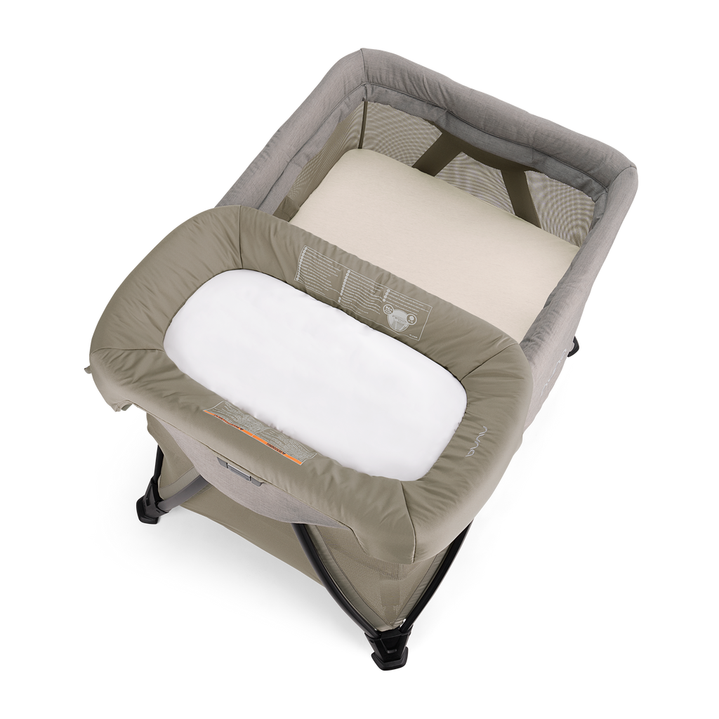 Nuna SENA aire Changer in Hazelwood