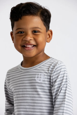 light-grey-tonal-stripe